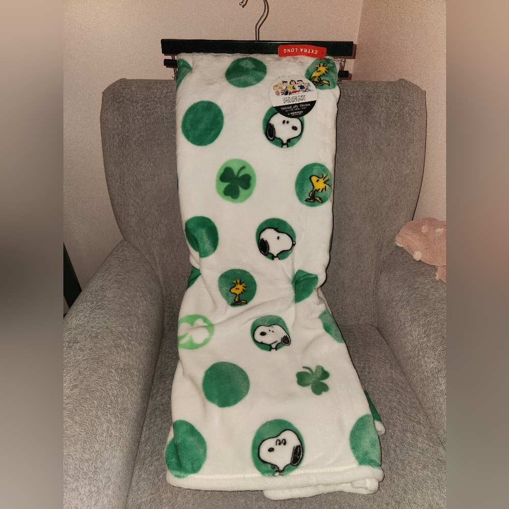 Peanuts VelvetLoft Throw-Snoopy & Woodstock St.Pats Day Extra Long 60 x 70 NWT